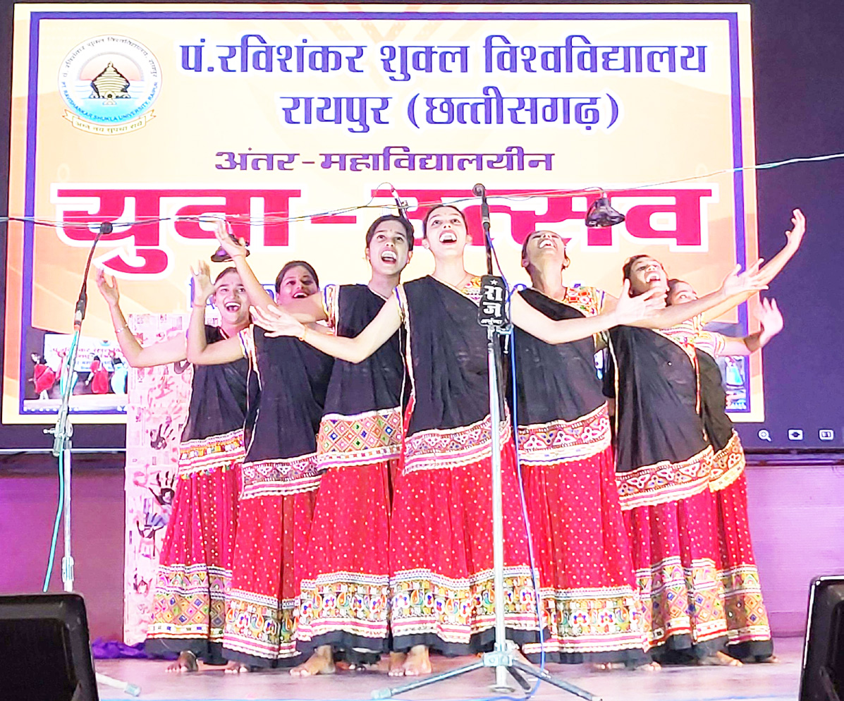 कन्या कॉलेज की छात्राओं ने वन एक्ट प्ले में प्रथम स्थान बनाया