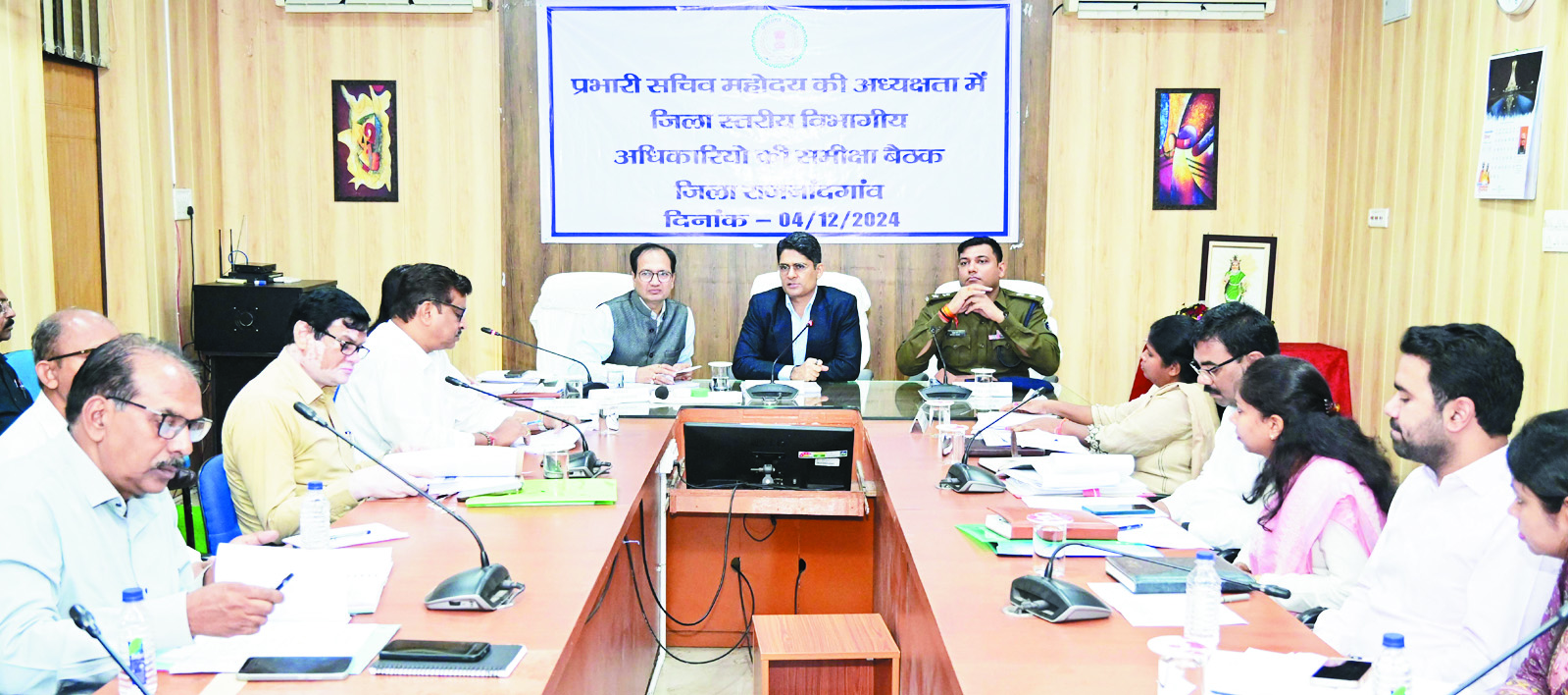 योजनाओं से जनसामान्य को अधिक से अधिक लाभान्वित करने की जरूरत - चंपावत