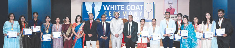 मेडिकल कॉलेज में मना व्हाइट कोट समारोह में शामिल हुए राज्यपाल मेडिकल कॉलेज में मना व्हाइट कोट समारोह में शामिल हुए राज्यपाल