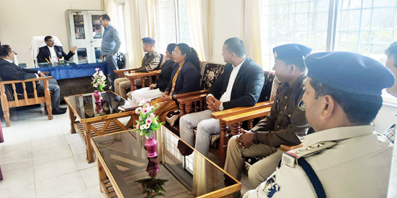 नेशनल लोक अदालत पर बैठक नेशनल लोक अदालत पर बैठक