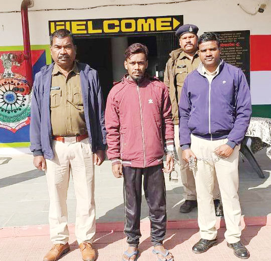 गांजा बेचने वाला मुख्य आरोपी गिरफ्तार गांजा बेचने वाला मुख्य आरोपी गिरफ्तार