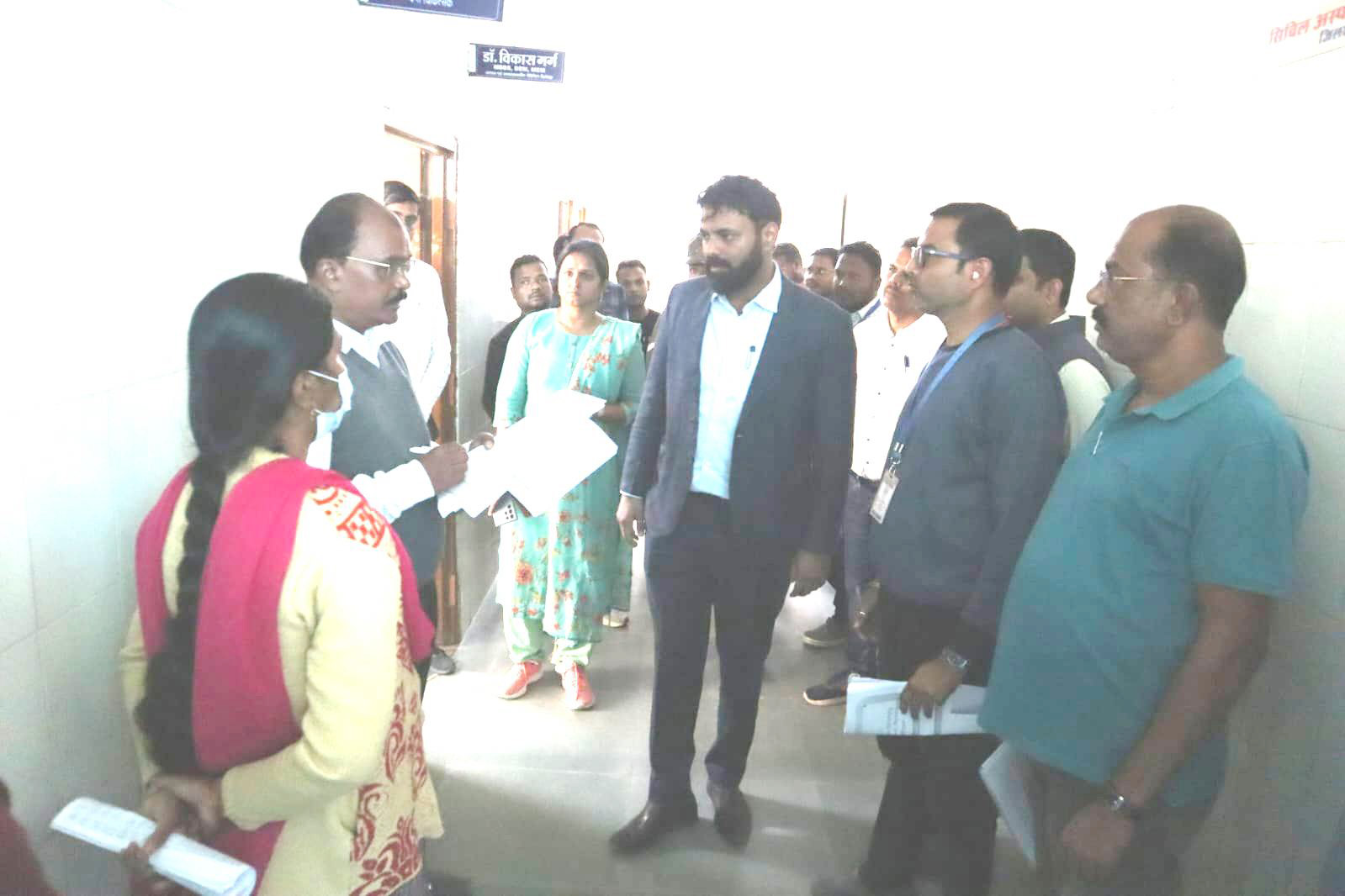 कलेक्टर ने सिविल अस्पताल, सह सामुदायिक स्वास्थ्य केंद्र का किया निरीक्षण