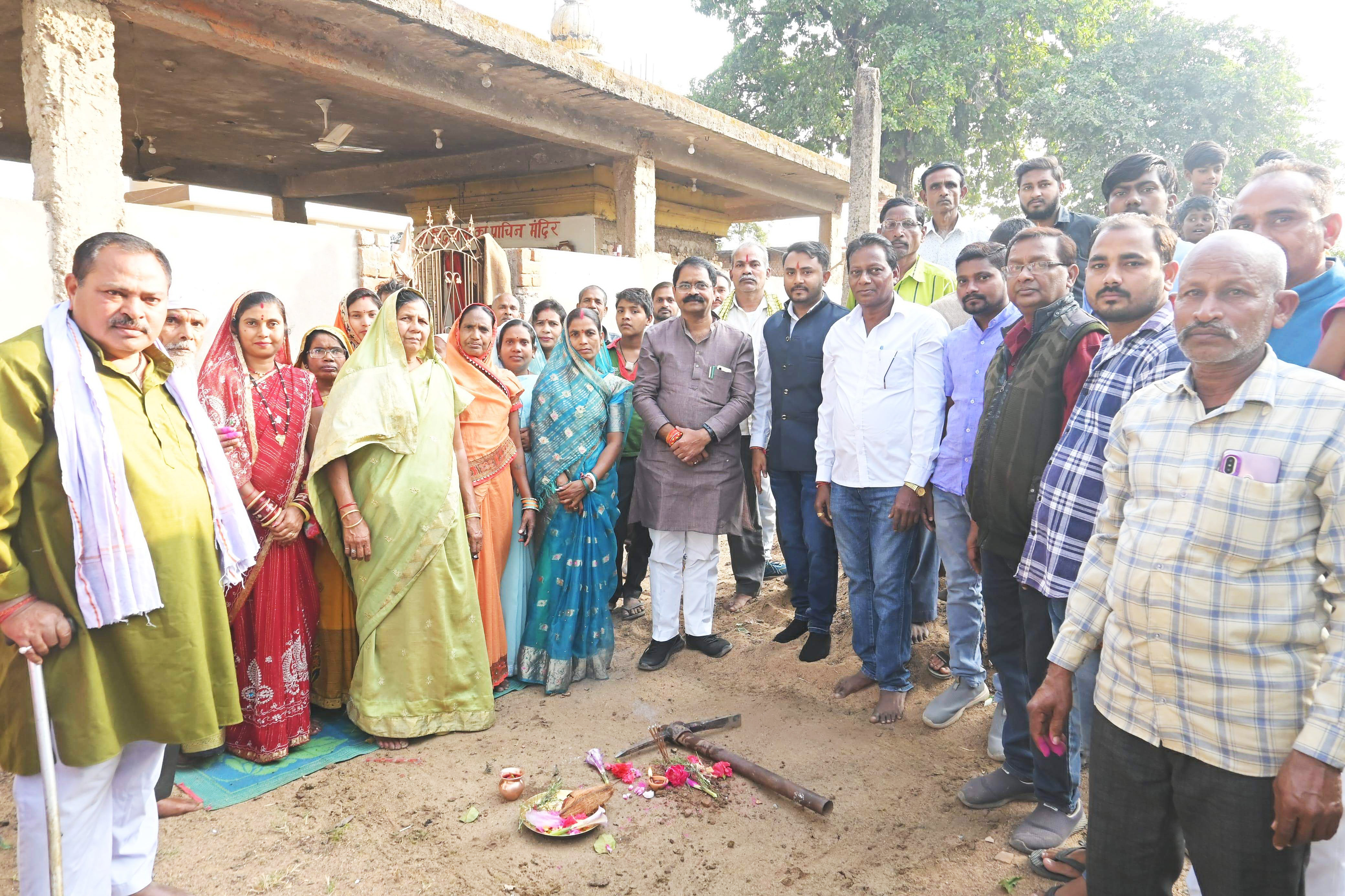 विधायक ने किया अनेकों विकासकार्यों का भूमिपूजन