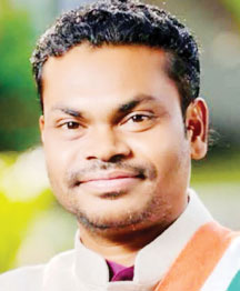 विधानसभा संभाला नहीं जा रहा तो पद से इस्तीफा दे केदार - हरीश कवासी