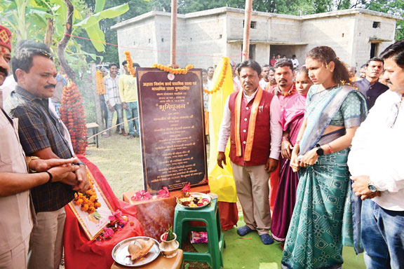 बस्तर सांसद ने लाखों के विकास कार्यों का किया भूमिपूजन