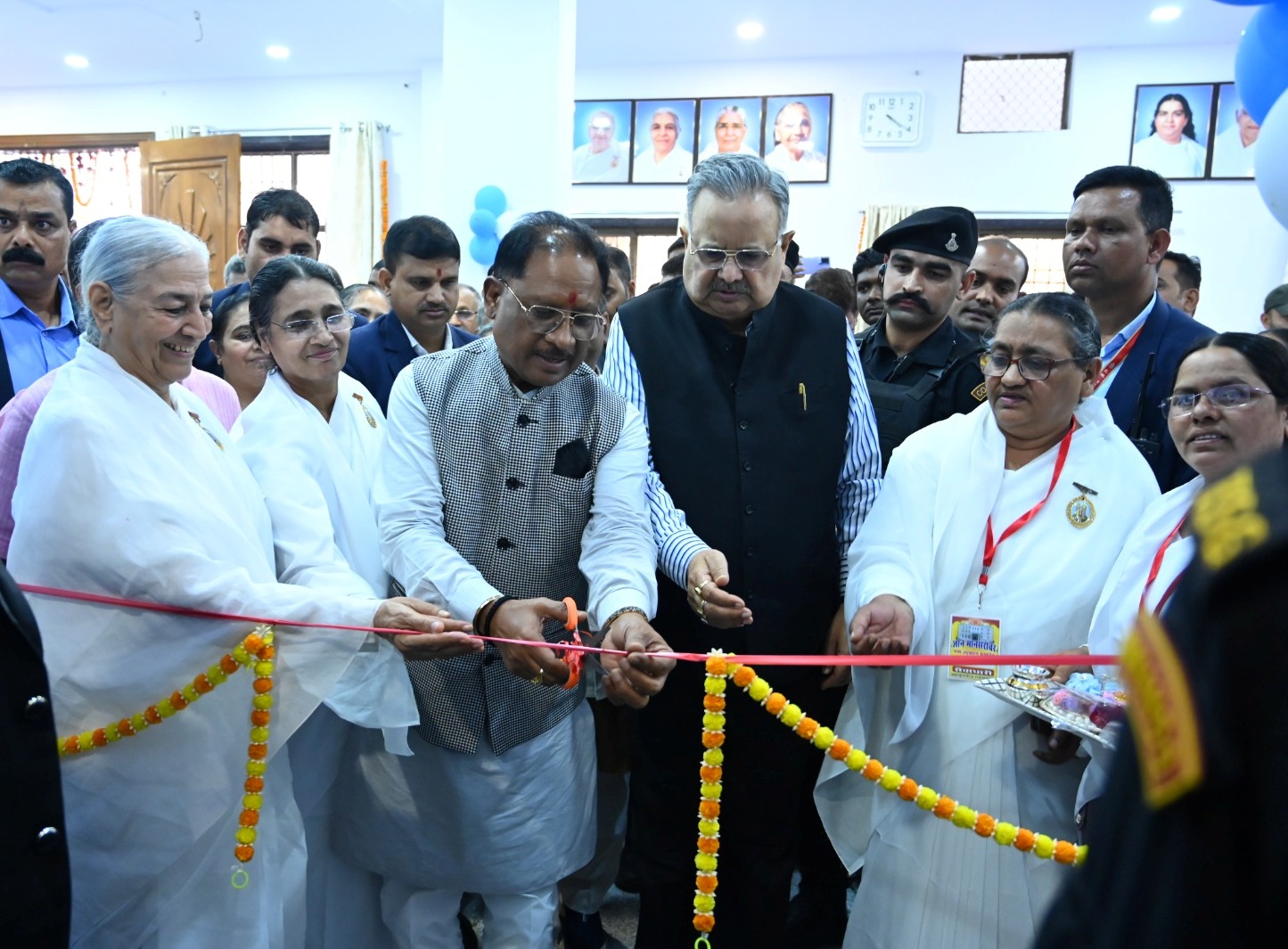 संस्था समाज को संस्कारी और सेवाभावी बनाने कर रही कार्य -साय