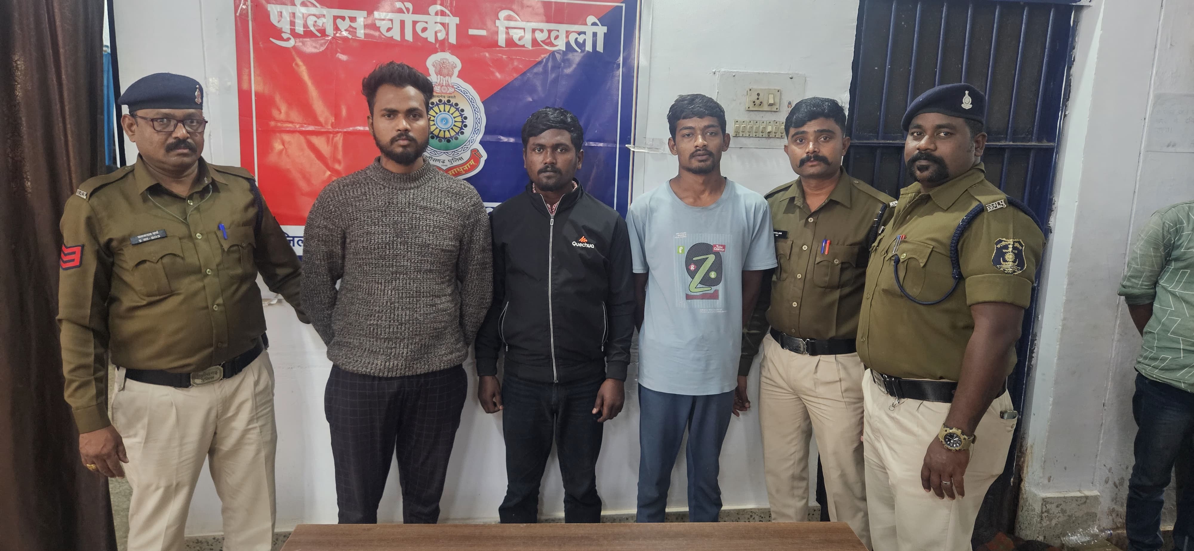 यू-ट्यूबर से मारपीट, आरोपी गिरफ्तार यू-ट्यूबर से मारपीट, आरोपी गिरफ्तार