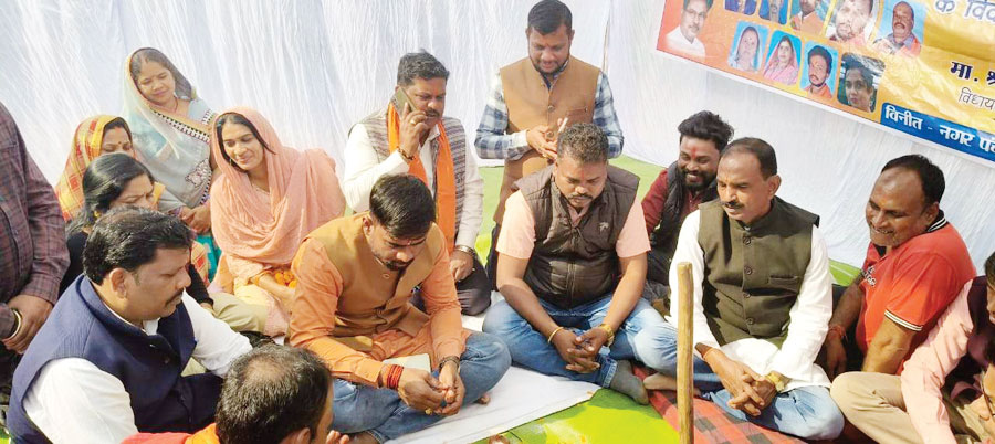 सीतापुर विधायक ने किया विकास कार्यों का भूमिपूजन सीतापुर विधायक ने किया विकास कार्यों का भूमिपूजन