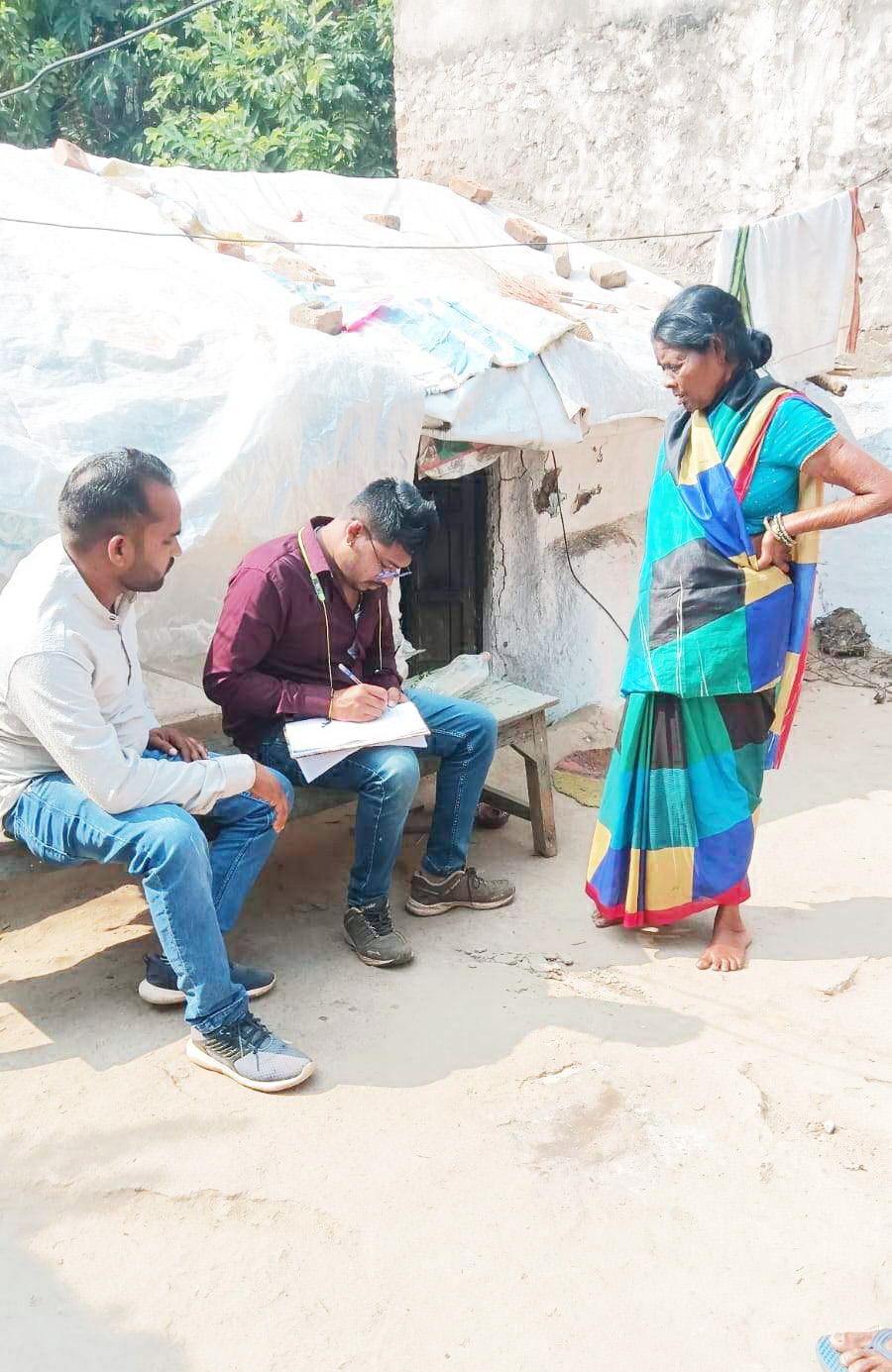 पीएम आवास का लाभ दिलाने वार्डों में डोर-टू-डोर सर्वे शुरू पीएम आवास का लाभ दिलाने वार्डों में डोर-टू-डोर सर्वे शुरू