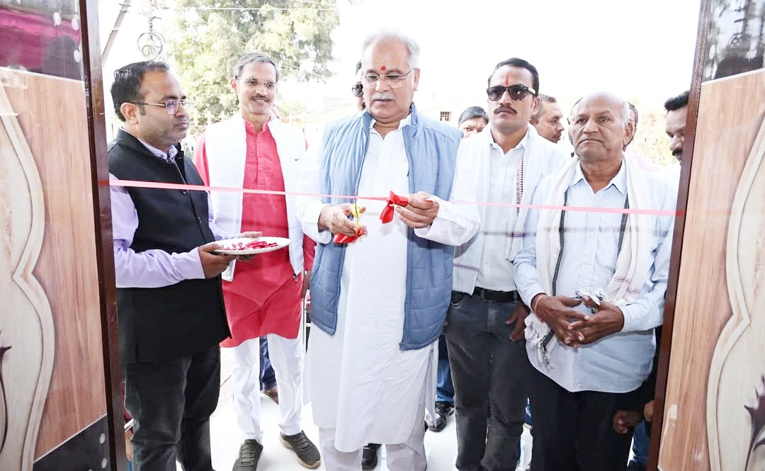 सोनकर समाज की पहचान पूर्वजों ने बनाई, और वर्तमान पीढ़ी इसे आगे बढ़ा रही है- भूपेश बघेल सोनकर समाज की पहचान पूर्वजों ने बनाई, और वर्तमान पीढ़ी इसे आगे बढ़ा रही है- भूपेश बघेल