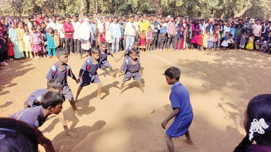 संकुल स्तरीय खेल स्पर्धा संकुल स्तरीय खेल स्पर्धा