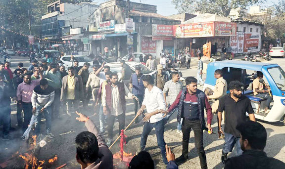 संगठित साजिश के तहत बीजेपी ने सरगुजा जिला प्रशासन पर दबाव बना रेडक्रॉस का चुनाव स्थगित कराया- कांग्रेस संगठित साजिश के तहत बीजेपी ने सरगुजा जिला प्रशासन पर दबाव बना रेडक्रॉस का चुनाव स्थगित कराया- कांग्रेस