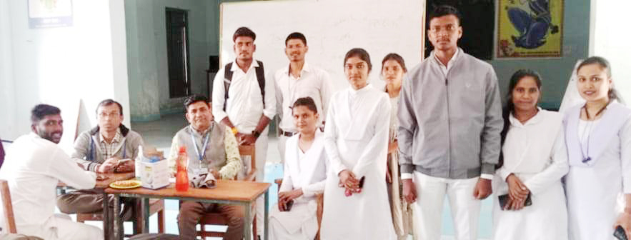 डीएलएड छात्र अध्यापकों का प्रकृति परीक्षण