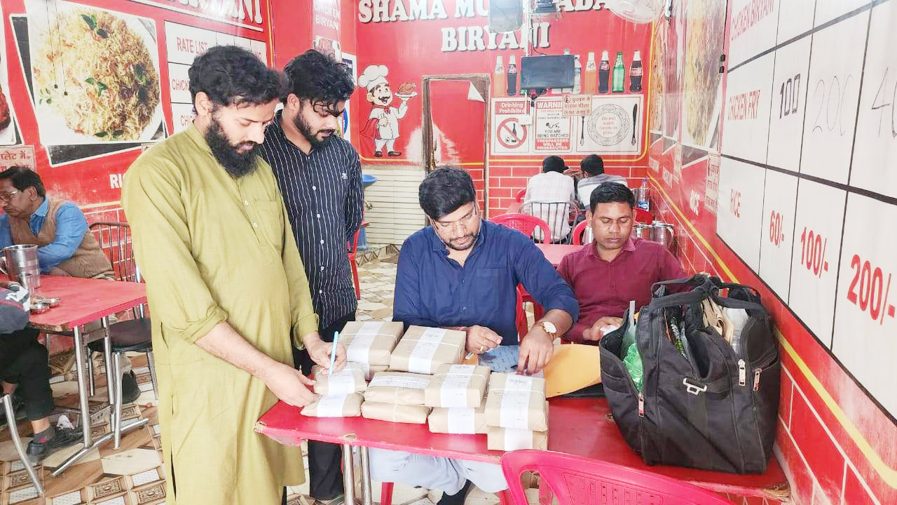 ढाबों की जांच, सैंपल जब्त कर प्रयोगशाला भेजा, 3 को नोटिस