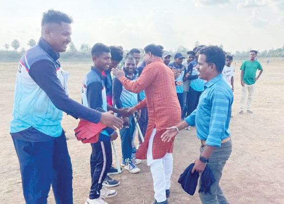 खेलो के प्रति युवाओं का बढ़ता रुझान सराहनीय- बसंत ताटी खेलो के प्रति युवाओं का बढ़ता रुझान सराहनीय- बसंत ताटी