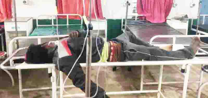 बाईक-स्कूटी में  भिड़ंत, 2 घायल
