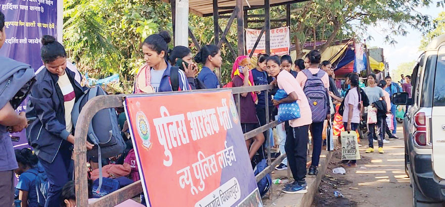 पुलिस भर्ती प्रक्रिया फिर शुरू, 17 सौ से अधिक ने दी उपस्थिति