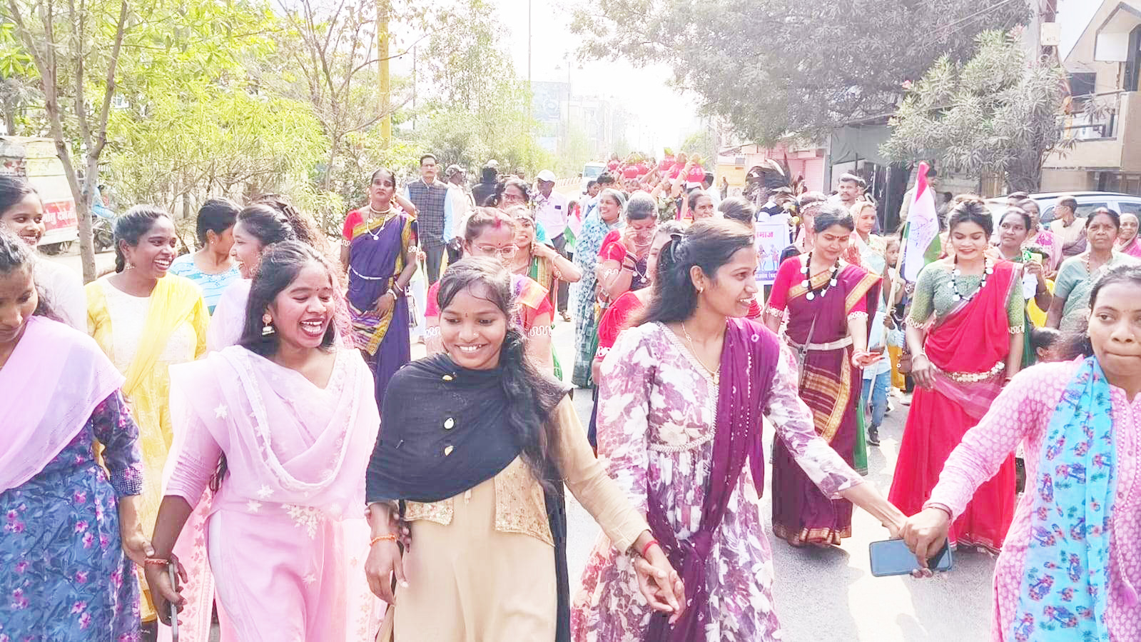 हल्बा समाज ने शक्ति दिवस पर निकाली कलश सह रैली हल्बा समाज ने शक्ति दिवस पर निकाली कलश सह रैली