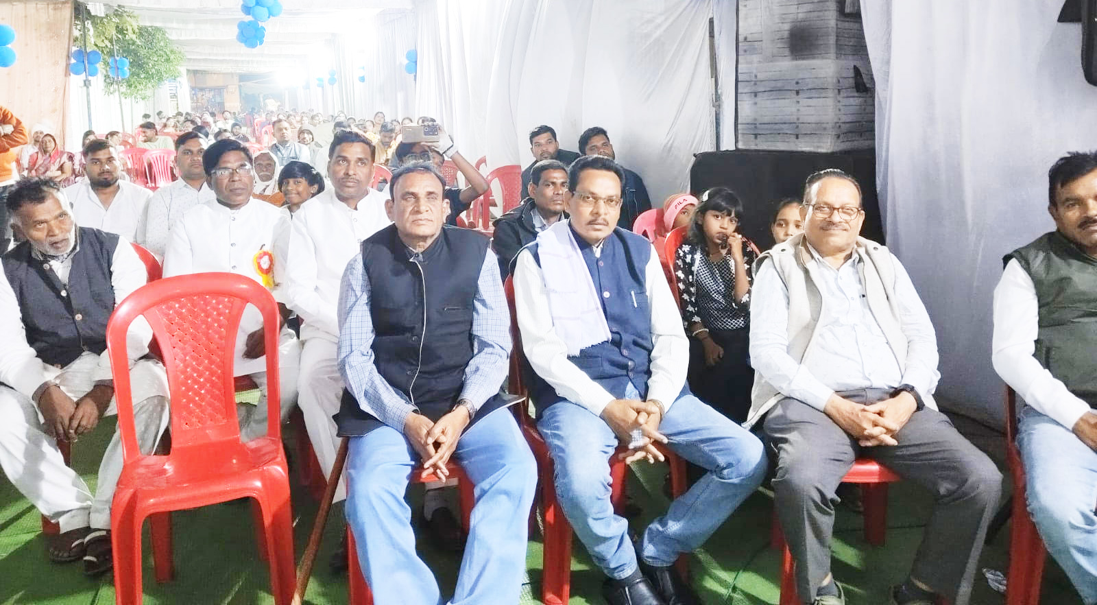 छत्तीसगढ़ी कविताओं से किया लोटपोट 