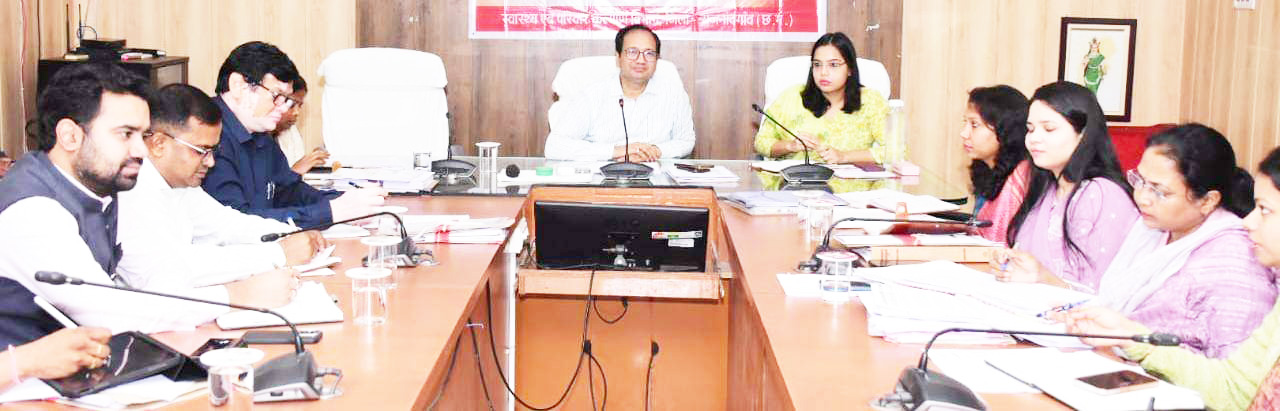 कलेक्टर ने निक्षय-निरामय छत्तीसगढ़ अभियान के संबंध में ली जानकारी कलेक्टर ने निक्षय-निरामय छत्तीसगढ़ अभियान के संबंध में ली जानकारी