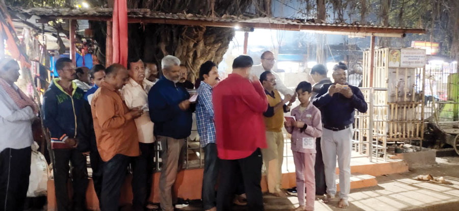 हनुमान चालीसा पाठ कर नए साल का स्वागत