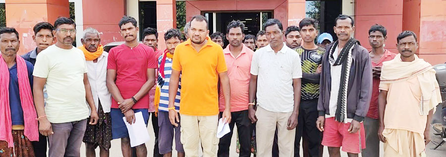 धान खरीदी बाधित, साल के पहले दिन किसान परेशान