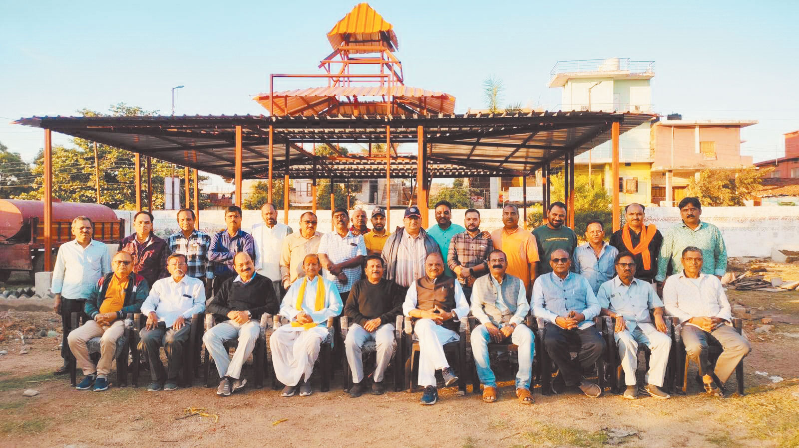 11 दिवसीय गणपति महायज्ञ की तैयारी बैठक, पौधरोपण भी