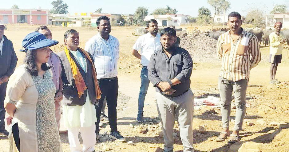 सीईओ ने किया निर्माण कार्यों का निरीक्षण