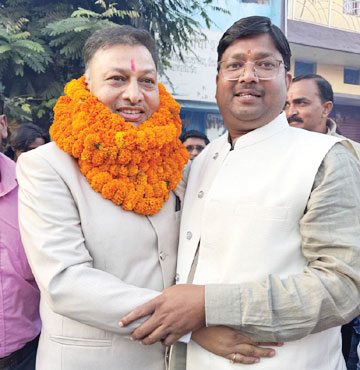 नवनिर्वाचित भाजपा जिलाध्यक्ष भारत सिंह सिसोदिया का स्वागत नवनिर्वाचित भाजपा जिलाध्यक्ष भारत सिंह सिसोदिया का स्वागत