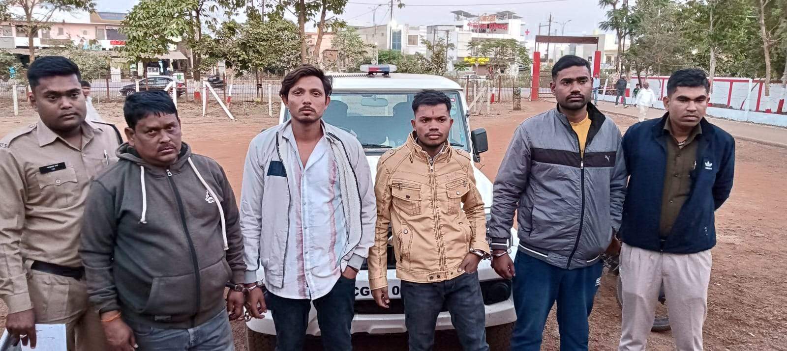 नकली शराब: आरोपियों को 5-5 साल कैद नकली शराब: आरोपियों को 5-5 साल कैद