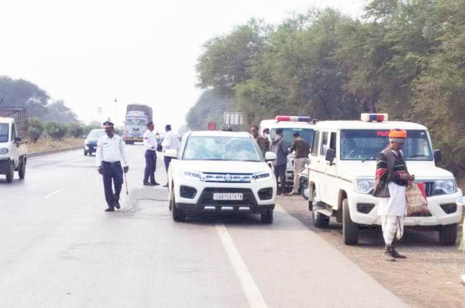स्पीड राडार गन से 83 वाहनों पर कार्रवाई स्पीड राडार गन से 83 वाहनों पर कार्रवाई