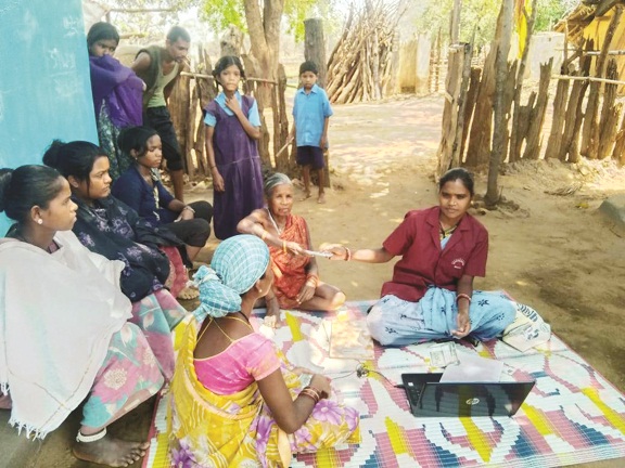 वित्तीय धोखाधड़ी से बचने जागरूकता शिविर