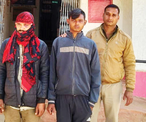 ट्रैक्टर-ट्रॉली चोरी के दो आरोपी गिरफ्तार, मुख्य आरोपी फरार