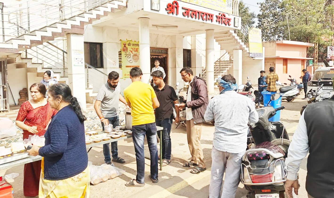 गरीब, जरूरतमंद लोगों की सेवा के लिए राम रोटी की शुरुआत