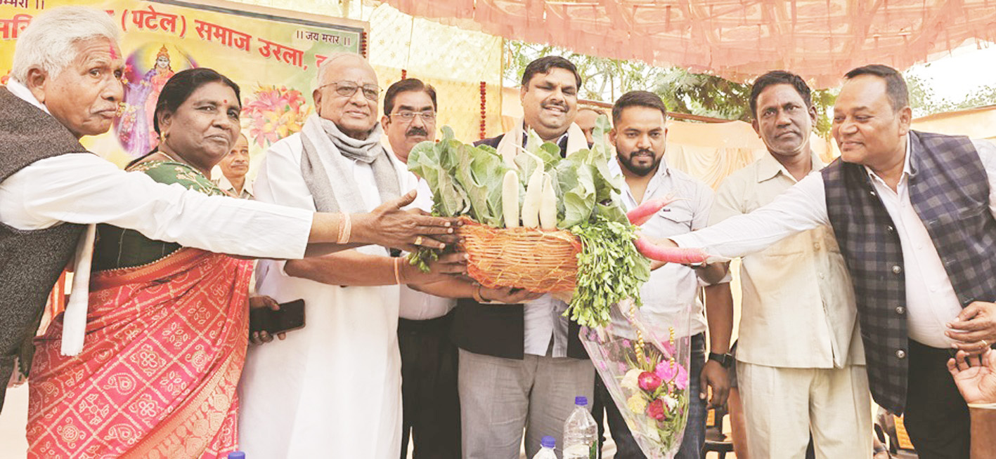 छेरछेरा पुन्नी तिहार सामाजिक समरसता, दानशीलता एवं समृद्ध गौरवशाली परंपरा का संवाहक - गजेन्द्र छेरछेरा पुन्नी तिहार सामाजिक समरसता, दानशीलता एवं समृद्ध गौरवशाली परंपरा का संवाहक - गजेन्द्र