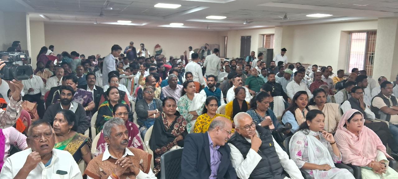 निगम चुनाव में नाराज जनता भाजपा के खिलाफ वोट करेगी-बैज निगम चुनाव में नाराज जनता भाजपा के खिलाफ वोट करेगी-बैज
