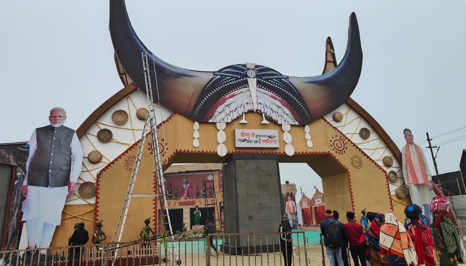 प्रयागराज महाकुंभ में आकर्षण का केंद्र बना छत्तीसगढ़ पैवेलियन प्रयागराज महाकुंभ में आकर्षण का केंद्र बना छत्तीसगढ़ पैवेलियन