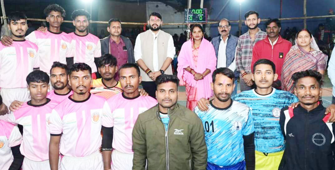 कबड्डी स्पर्धा में शामिल हुए छाबड़ा