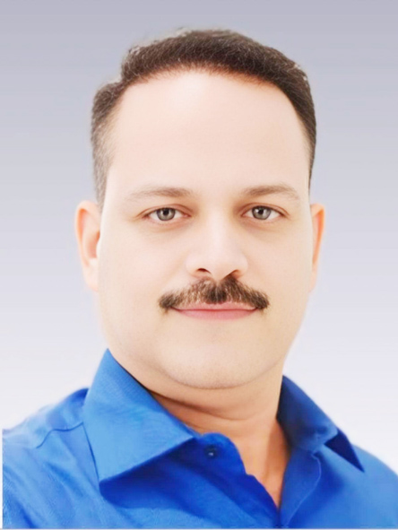 छेरछेरा की बधाई देने पहुंचे भाजपा नेता संजय