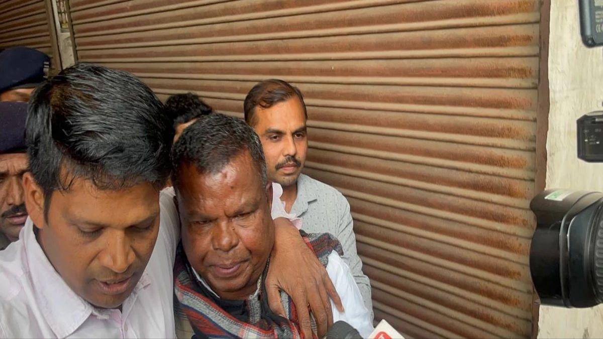 आधी रात तक होती रही कवासी से पूछताछ आधी रात तक होती रही कवासी से पूछताछ