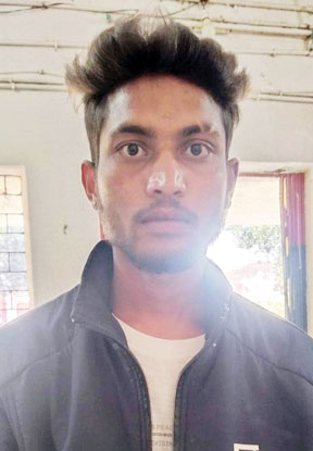 कटार लहरा लोगों को डराते आरोपी गिरफ्तार कटार लहरा लोगों को डराते आरोपी गिरफ्तार