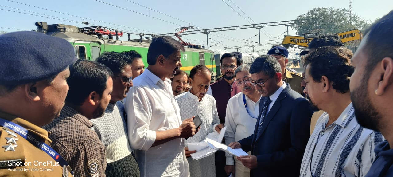 समस्याओं पर रेलवे जीएम से पूर्व विधायक चोपड़ा ने की चर्चा