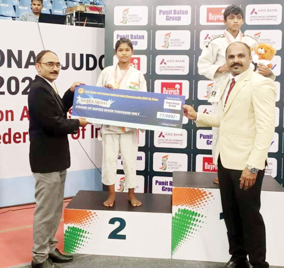 सब जूनियर राष्ट्रीय जूडो में कोंडागांव की ममता को रजत