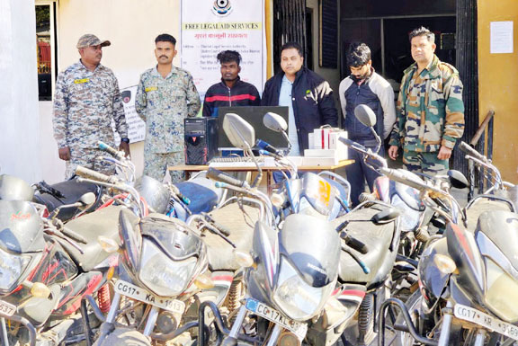  20 बाइक संग चोरी के 3 आरोपी गिरफ्तार