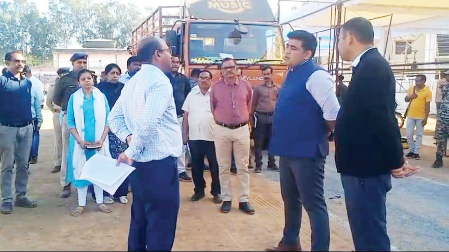 गणतंत्र दिवस समारोह तैयारियों का कलेक्टर ने लिया जायजा