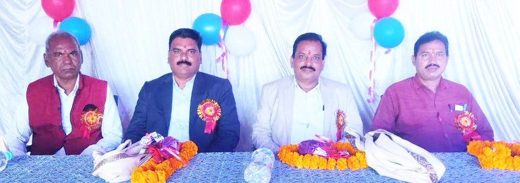 विद्यार्थी कला कौशल, परीक्षा में उत्कृष्ट प्रदर्शन कर एक लम्बी लकीर खींचे - डीईओ विद्यार्थी कला कौशल, परीक्षा में उत्कृष्ट प्रदर्शन कर एक लम्बी लकीर खींचे - डीईओ
