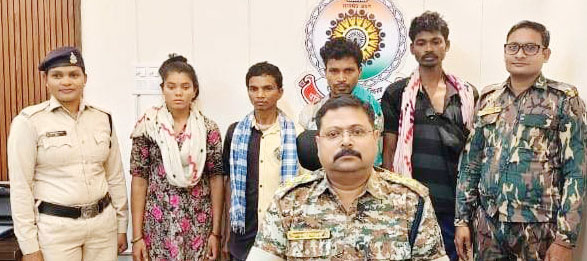 महिला सहित 4 नक्सली गिरफ्तार, 2  ईनामी, सभी बीजापुर के