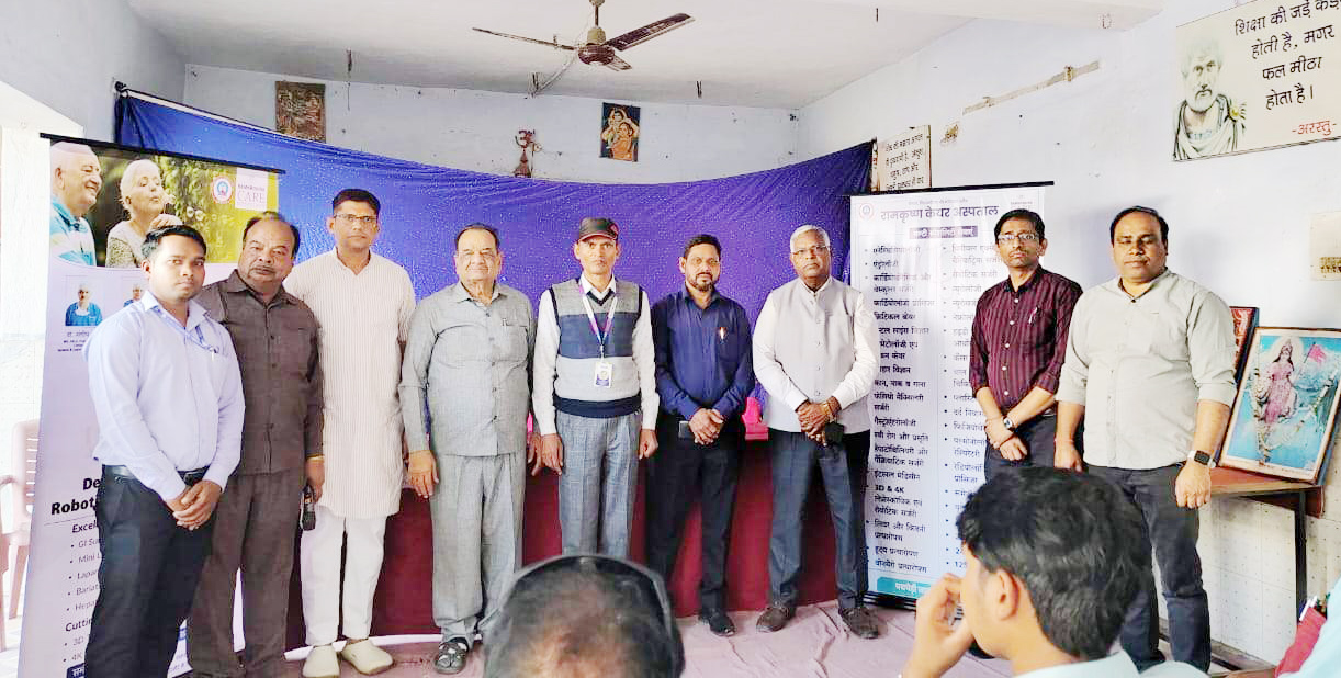 निशुल्क स्वास्थ्य परामर्श  शिविर में 100 लाभान्वित