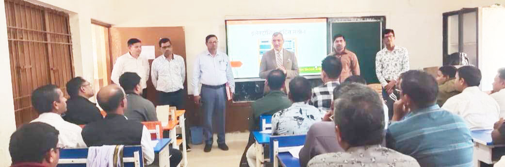 म्युनिसिपल-पंचायत चुनाव 1011 कर्मियों को प्रशिक्षण 