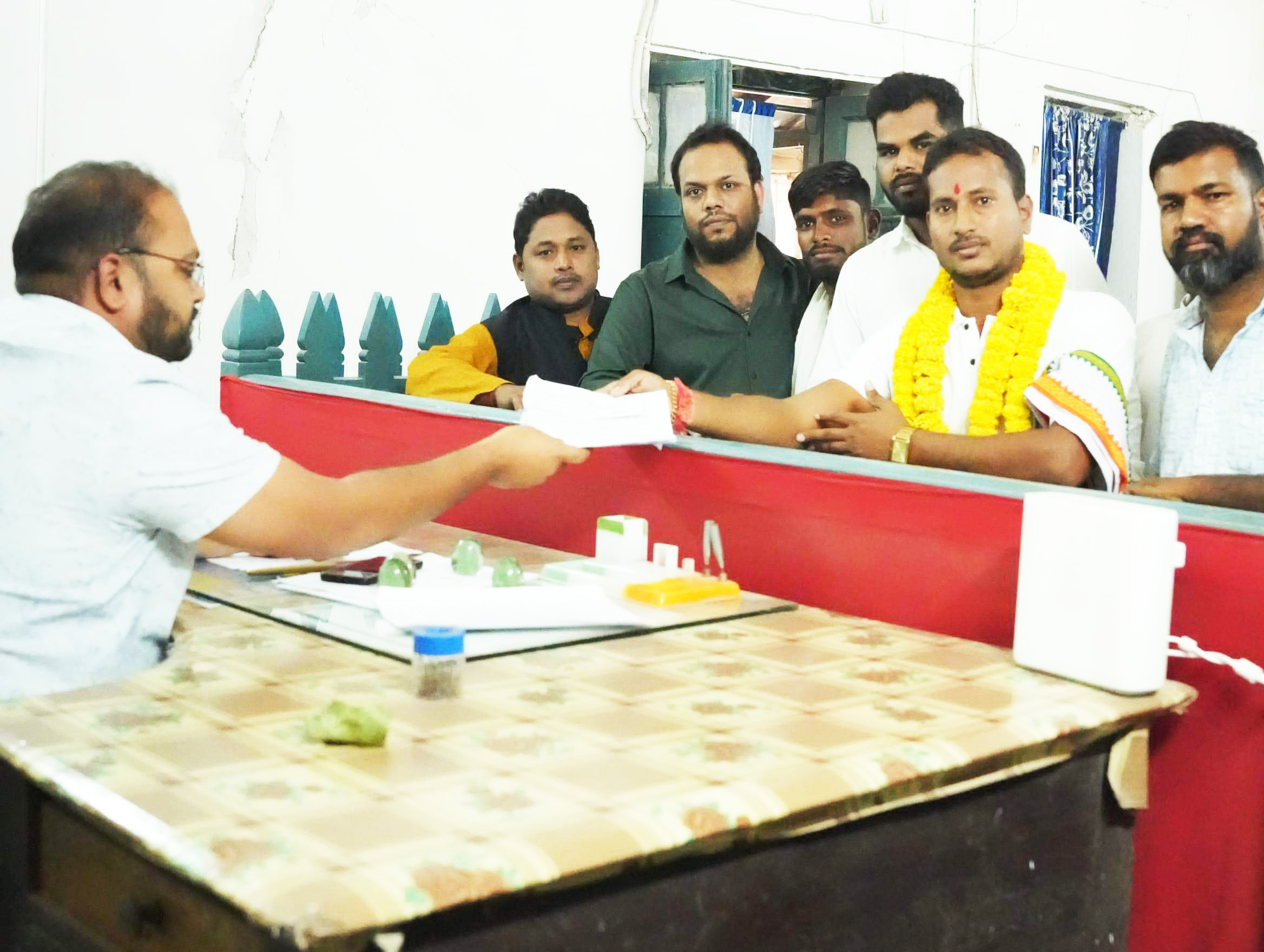 जनपद सदस्य के लिए विजय विक्की पटेल ने नामांकन किया दाखिल